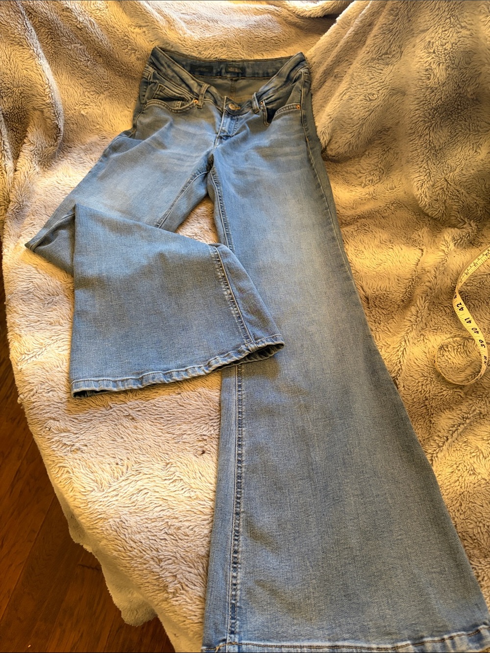 wild fable Light Blue Flare Jeans - Wide Leg size 8 but more like a 6
